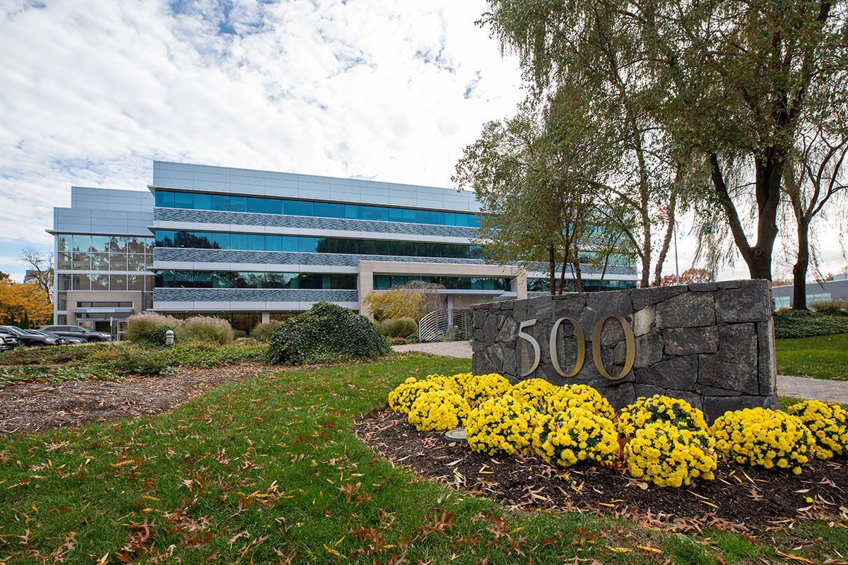 500 West Putnam Avenue building exterior