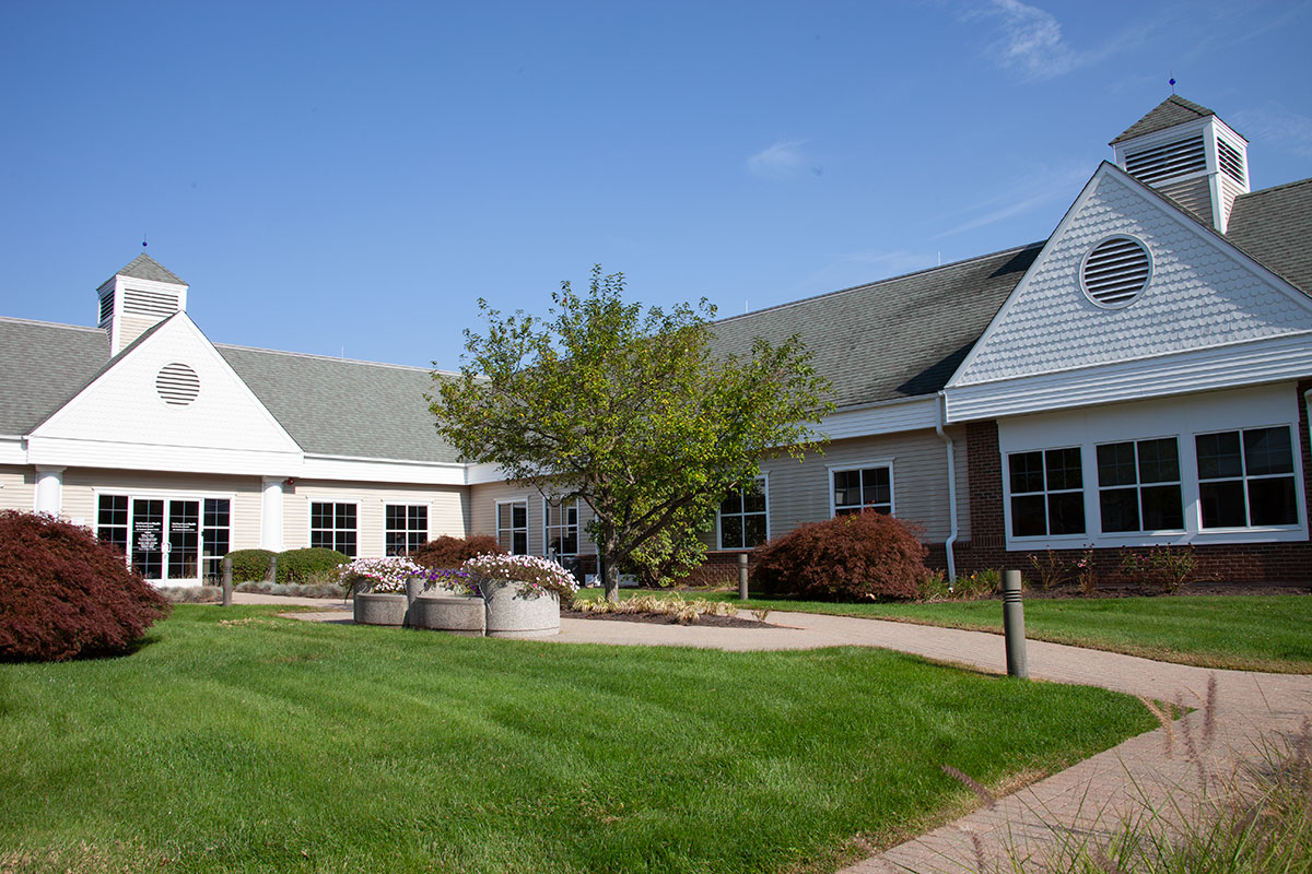 633 Middlesex Turnpike