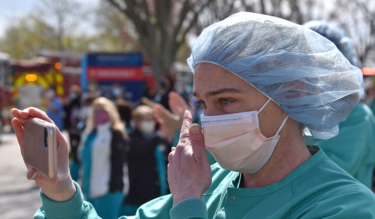 Shauna Nocery, an L+M Hospital Central Service technician