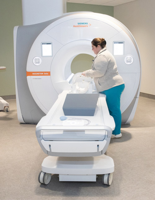 Alexa Schmidt, MRI technologist